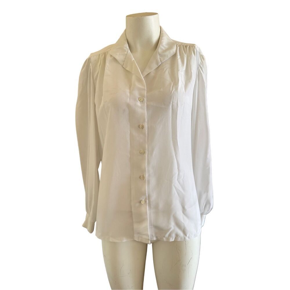 Jessica West Judy Bond women's medium button up pleated white cream long sleeve